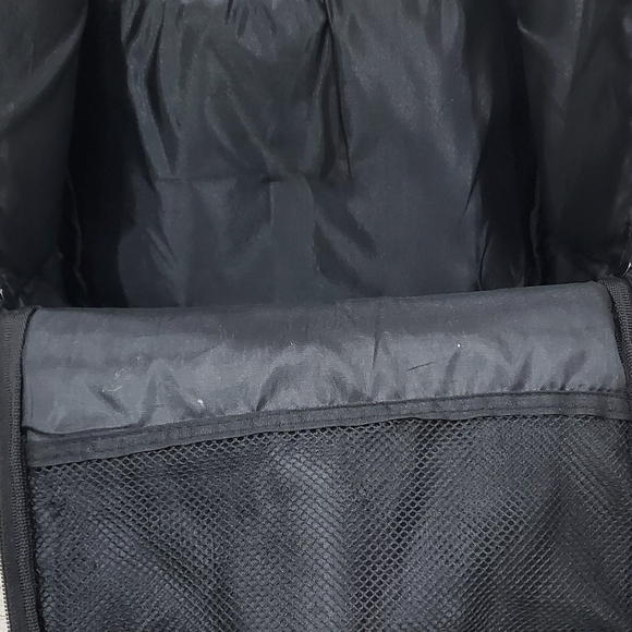 Backpack w/lunchbox - Picture 3 of 5